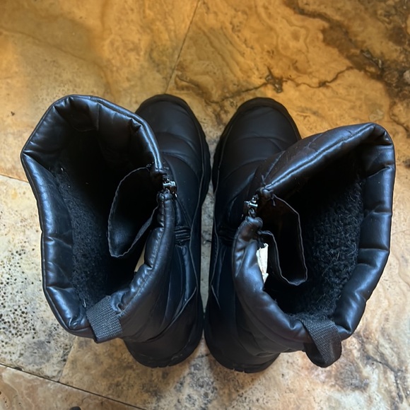 Magellan Outdoors Adults Black Snow Boots Men’s Sz 11 - Picture 3 of 9